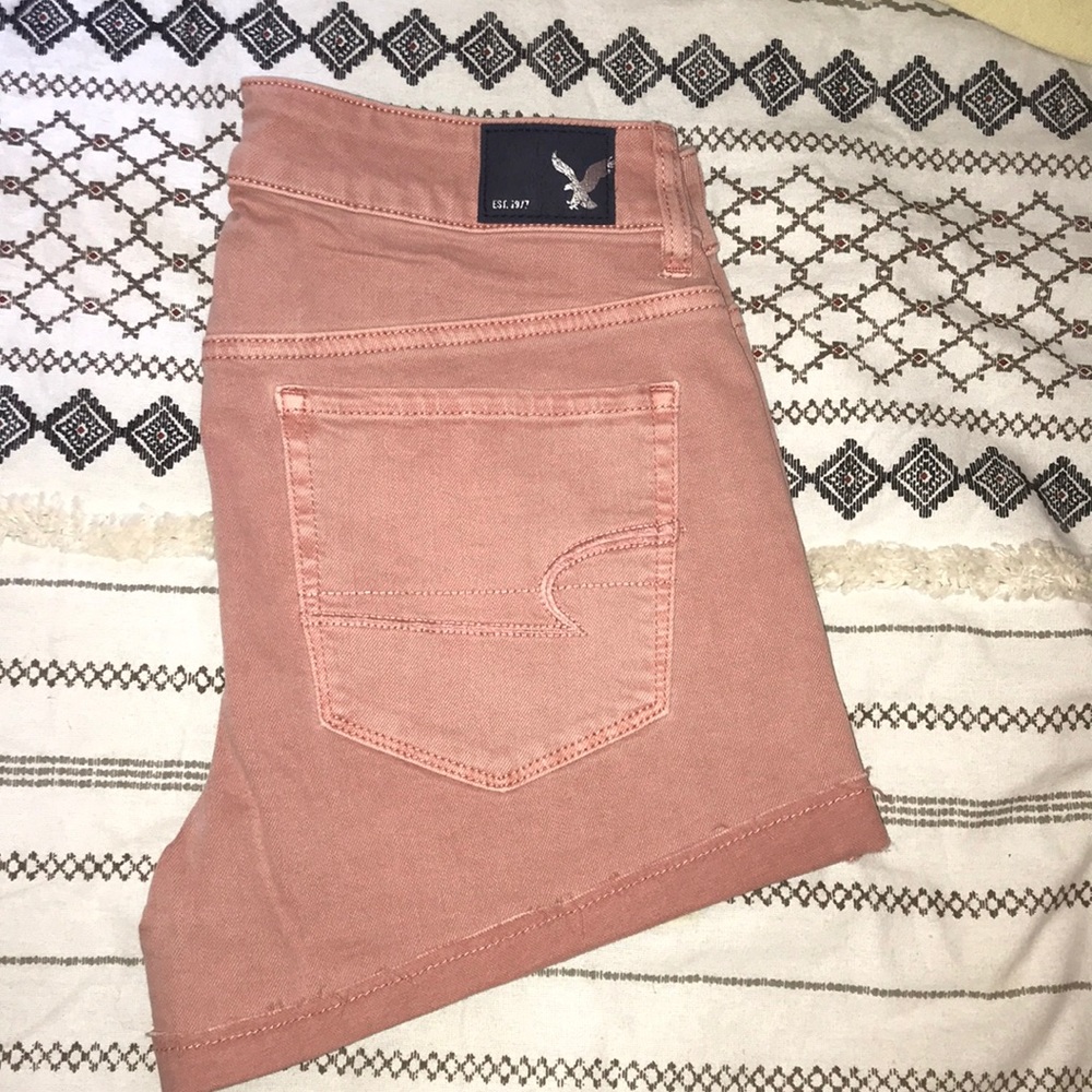 Blush pink high rise AE shorts